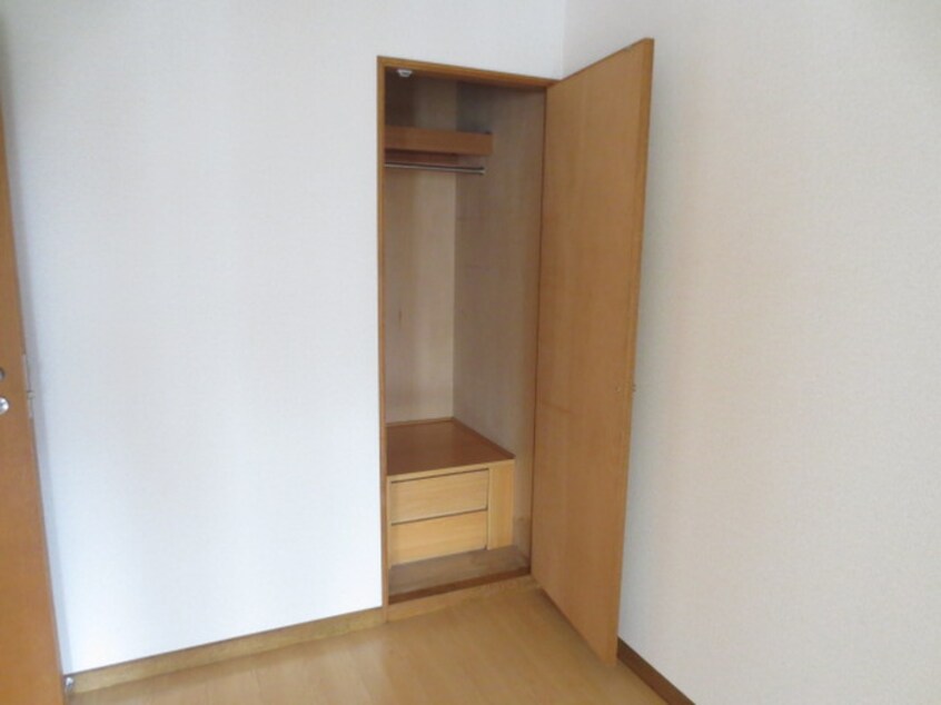 収納 ラ・ミ－ユ甲東園