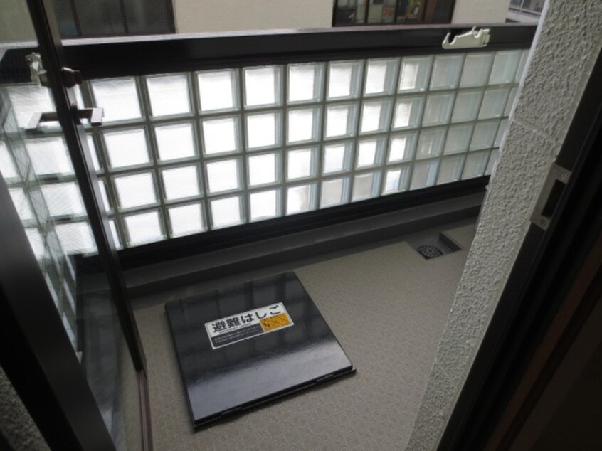 ベランダ・バルコニー ラ・ミ－ユ甲東園