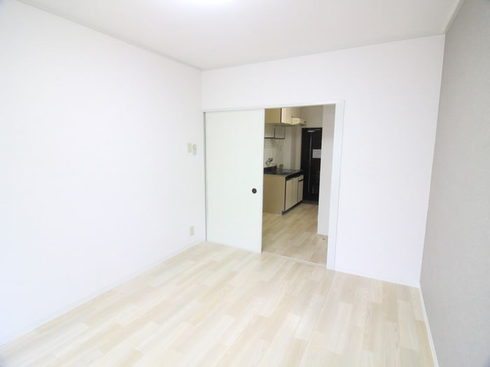 居室 ＫＡＭＩＴＡＮＩ緑地公園１１