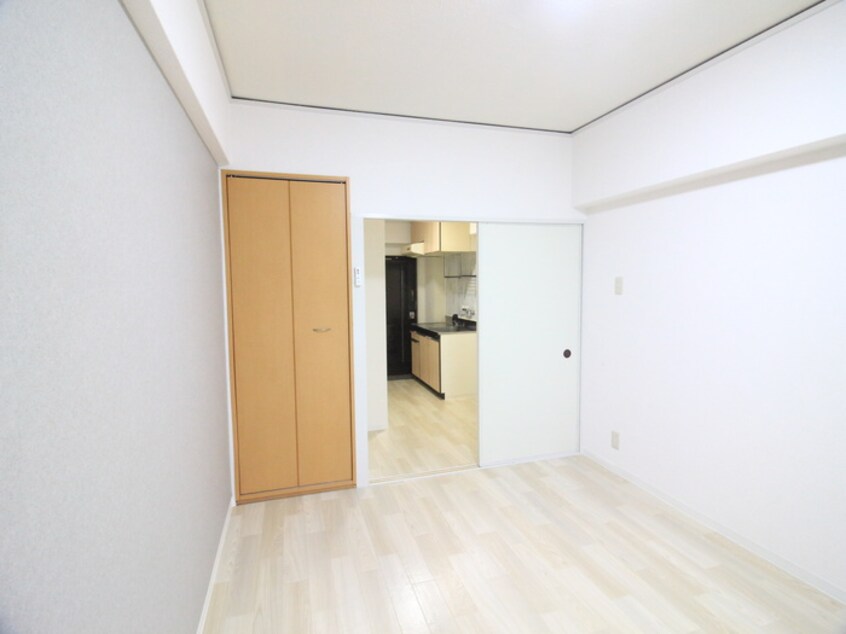 居室 ＫＡＭＩＴＡＮＩ緑地公園１１