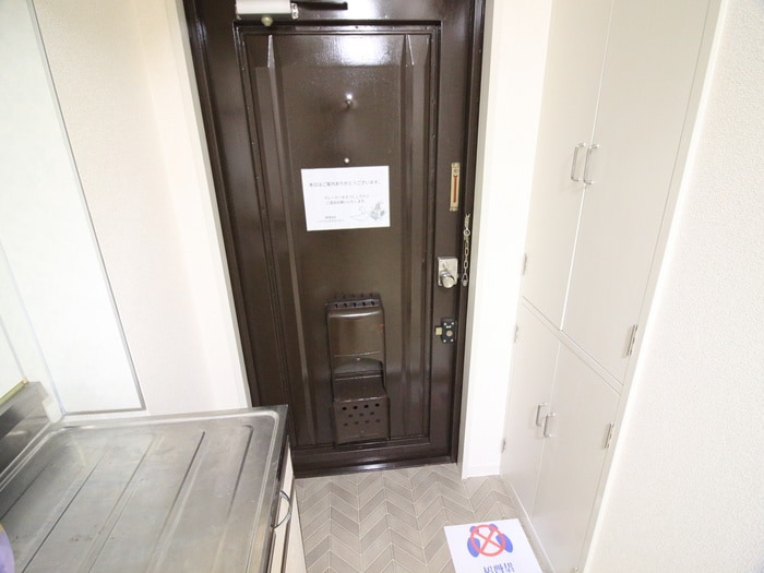 玄関 ＫＡＭＩＴＡＮＩ緑地公園１１