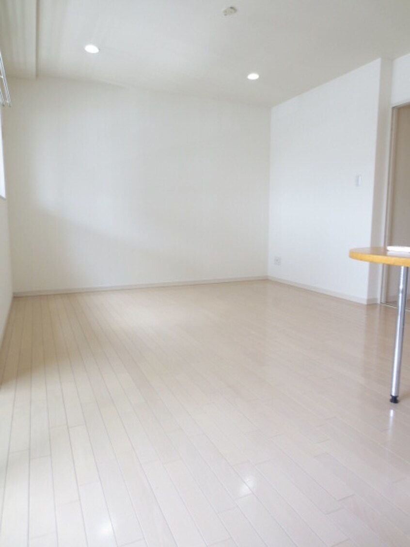 居室 ﾐﾗｰｼﾞｭにおの浜