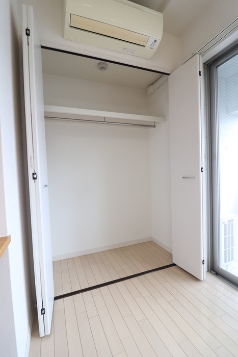 収納 ﾐﾗｰｼﾞｭにおの浜