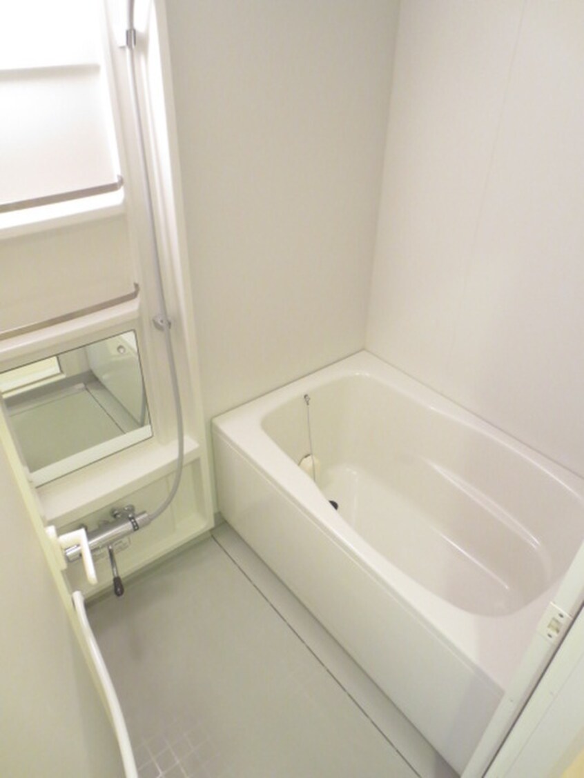 バス／シャワールーム等 ﾐﾗｰｼﾞｭにおの浜