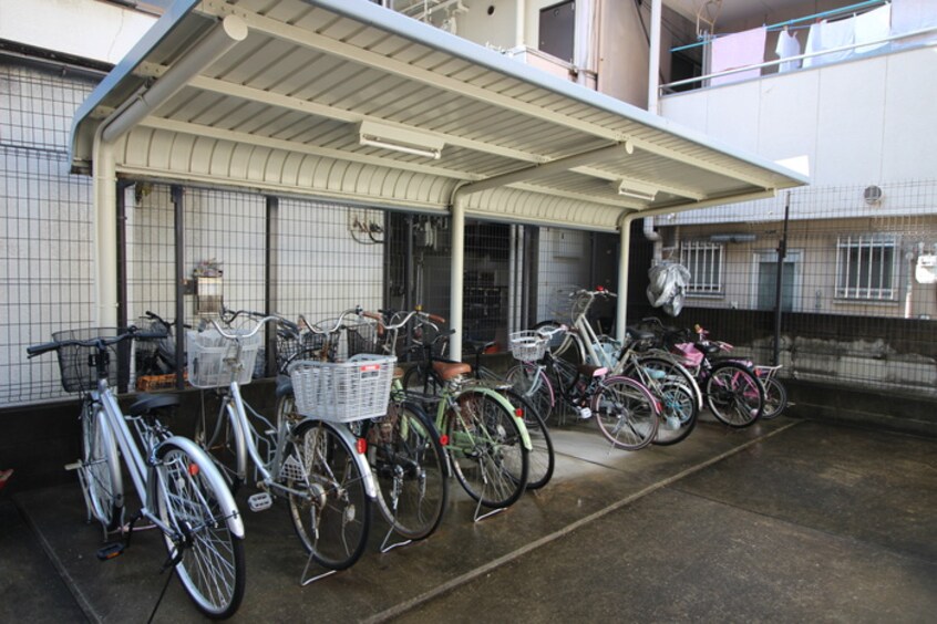 駐輪場 プロニティ江川