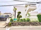 高橋マンションの外観
