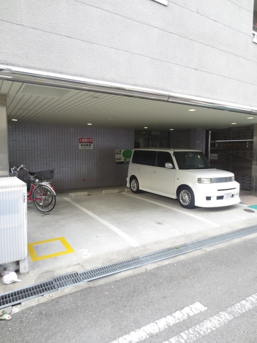 駐車場 ハイツ　イルロゼオ