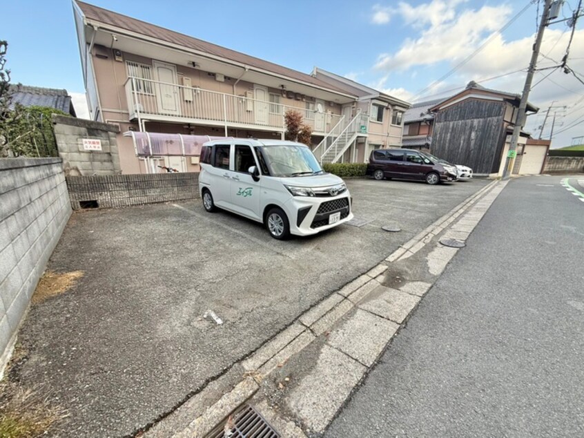 駐車場 ハイツタイガ－