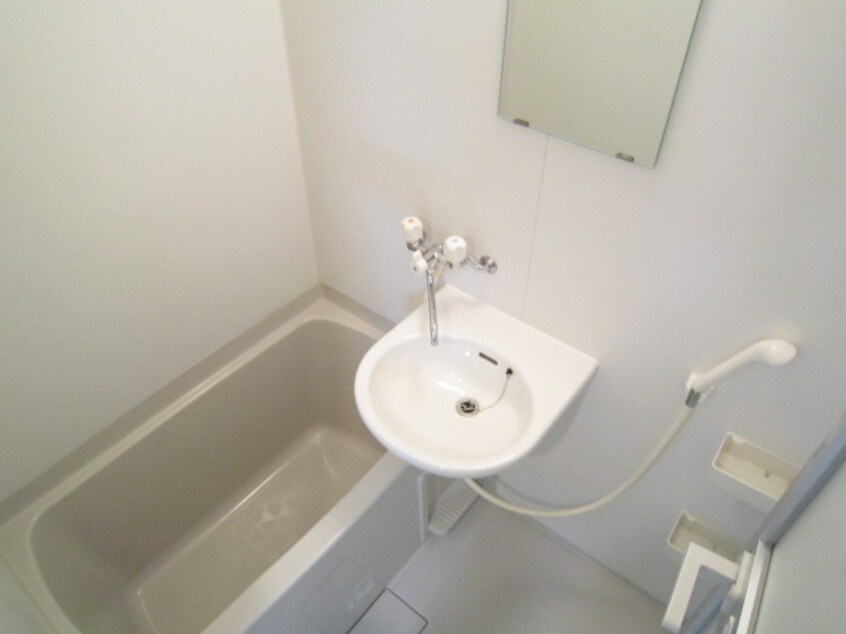 バス／シャワールーム等 フレンドビラ三国ヶ丘