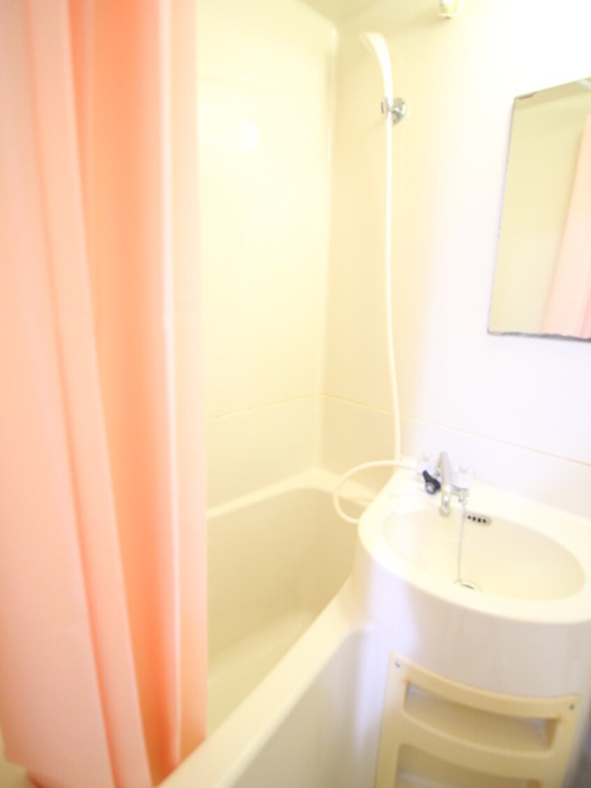 バス／シャワールーム等 RHYTHM野江