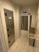 エントランス部分 ノーブルスクエア新町