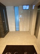 エントランス部分 ノーブルスクエア新町