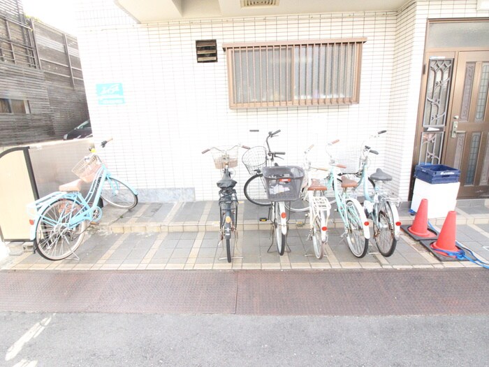 駐輪場 メゾン・ドウ・メール東湊