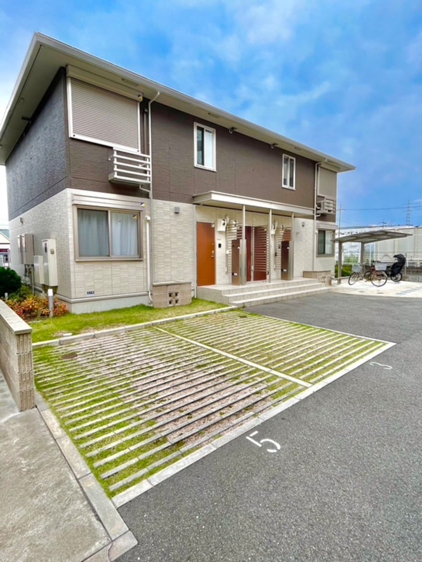 駐車場 リミテッド　Ｂ棟