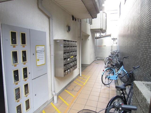 エントランス部分 アクティ甲南