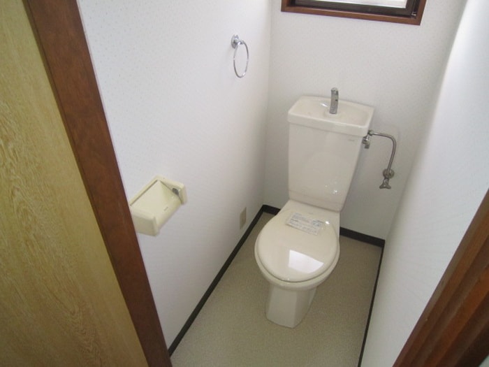 トイレ イワオハイツ６番館