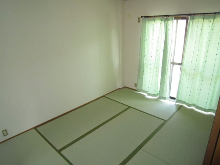 居室 イワオハイツ６番館