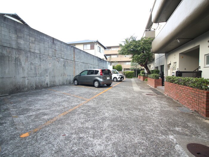 駐車場 ドウェリング 北夙川