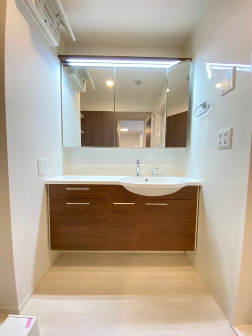 洗面 ドミ－ル枚方公園