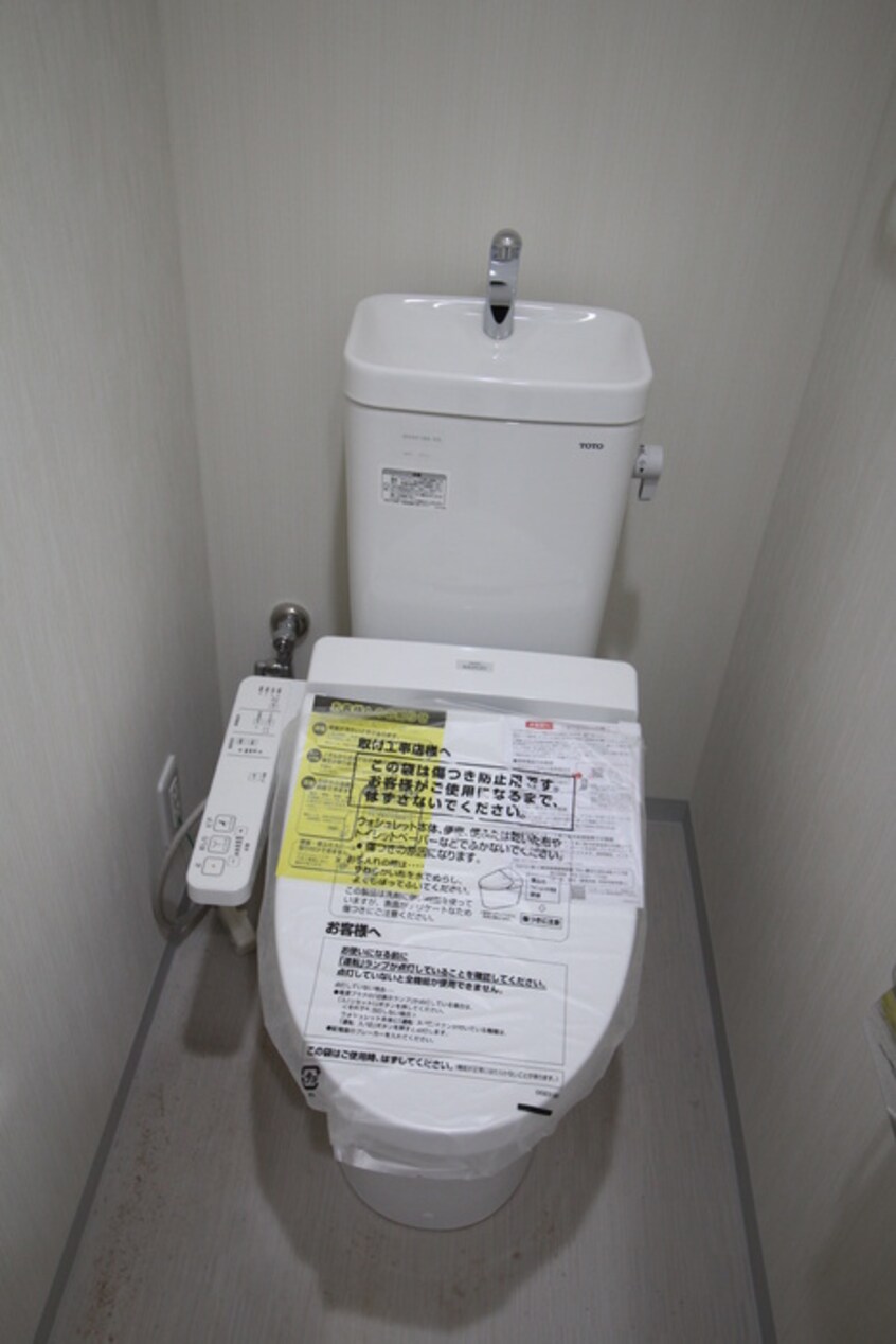 トイレ フランディル・オーラ江坂