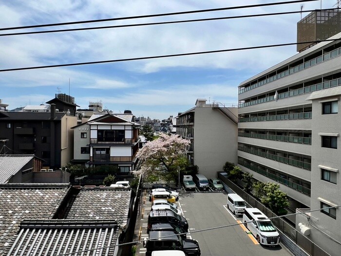 室内からの展望 ○△□ビル