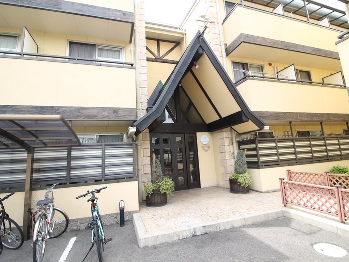 エントランス部分 ベルナーコーチ