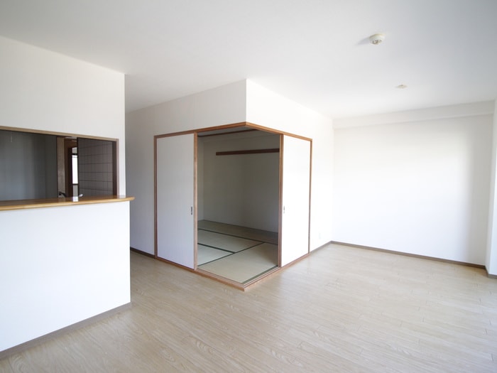 居室 エクシアパーム弐番館