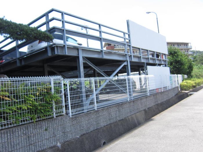 駐車場 エクシアパーム弐番館