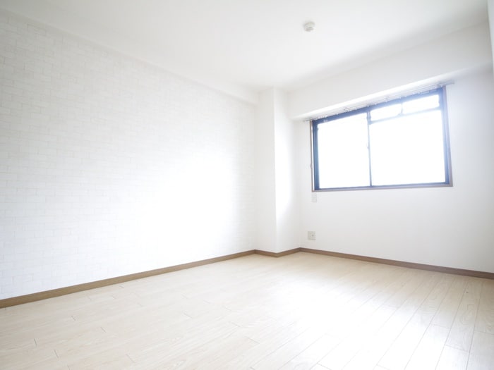 居室 エクシアパーム弐番館