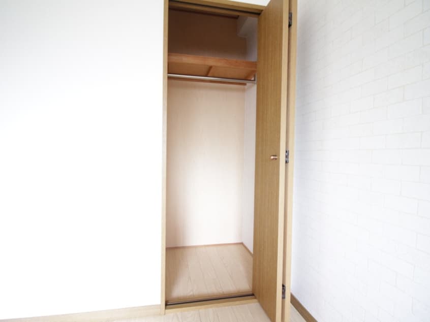 収納 エクシアパーム弐番館