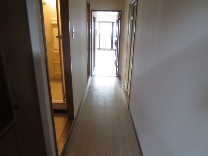 廊下 エクシアパーム弐番館