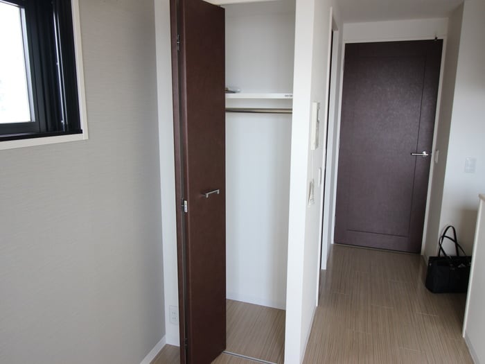 収納 ラ・ウェゾン板宿