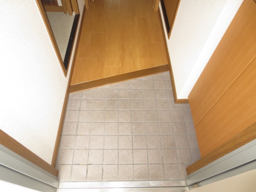 玄関 シャン・ド・フル－ル