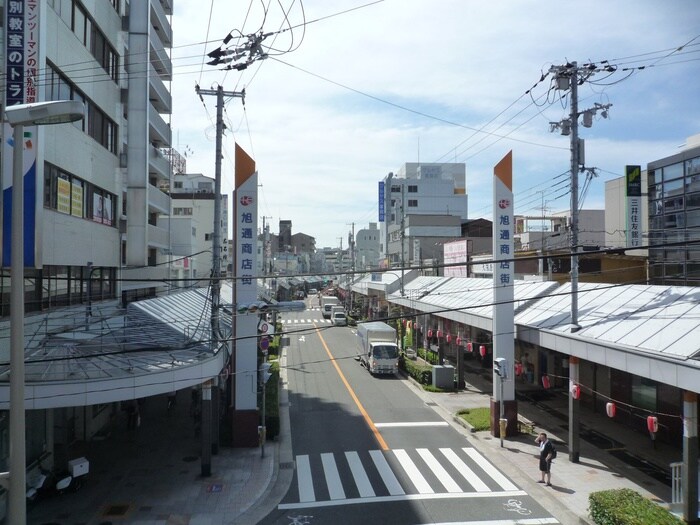 旭町商店街(ショッピングセンター/アウトレットモール)まで200m ユニ元町