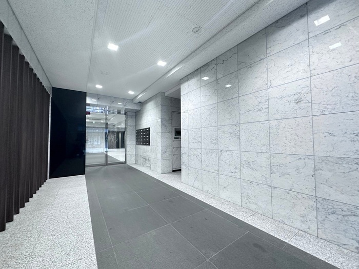 エントランス部分 リーガル京都烏丸東（304）