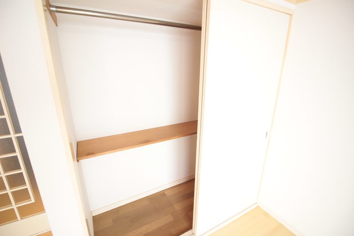 収納 ロイヤルハイツまつい２