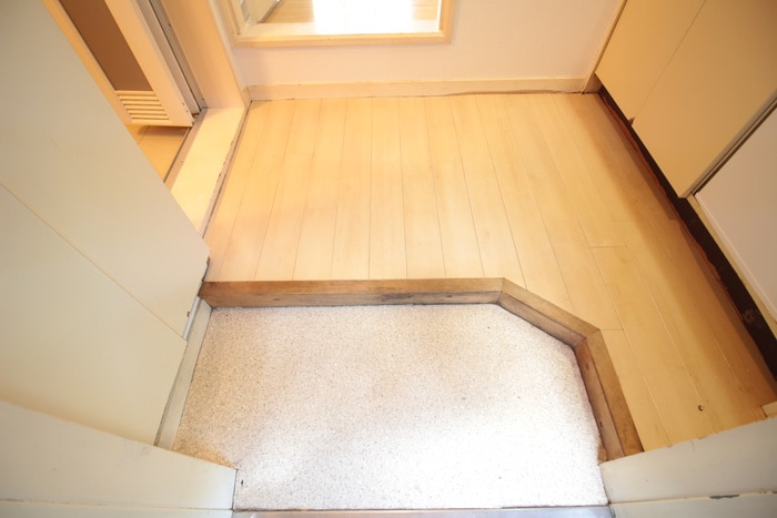 玄関 ロイヤルハイツまつい２