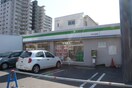 ファミリーマート堺材木町西店(コンビニ)まで42m ポルト堺Ⅰ