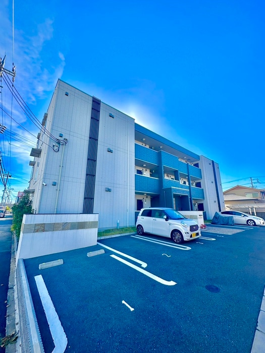 外観写真 Shine soleil（ｼｬｲﾝｿﾚｲﾕ）