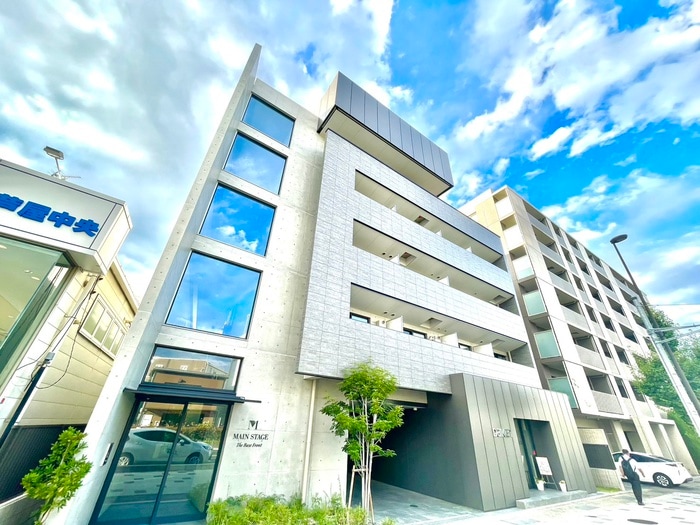 外観写真 MAIN STAGE The Base Front