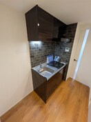 キッチン MAIN STAGE The Base Front