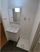 洗濯機置場 MAIN STAGE The Base Front