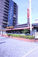 ロイヤルホストあみだ池店(その他飲食（ファミレスなど）)まで304m S-RESIDENCE西長堀