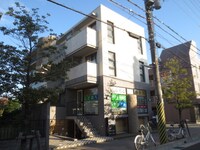 クァトルセゾン甲東園