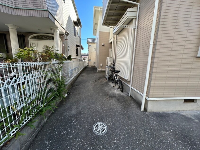 駐輪場 シャルマン前原