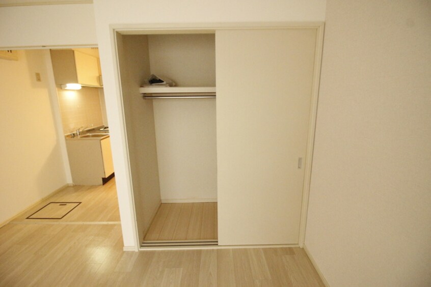 収納 シャルマン前原