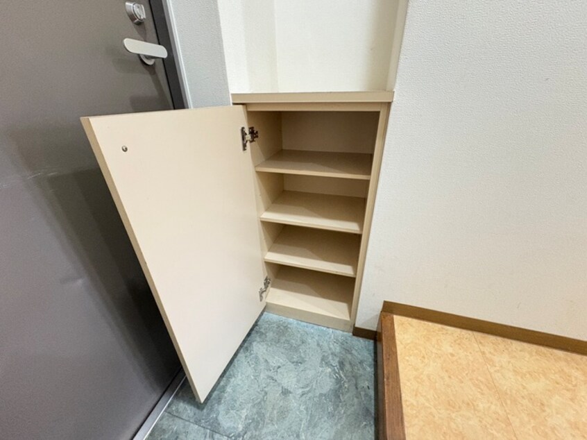 靴箱 PALACE FIRST Q