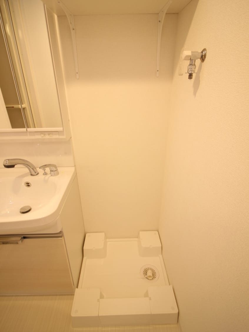 洗濯機置場 ﾚｵﾝｺﾝﾌｫｰﾄ桜ノ宮（703）