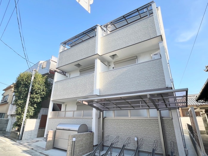 外観写真 ピレーネ諸福