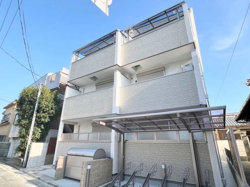 外観写真 ピレーネ諸福